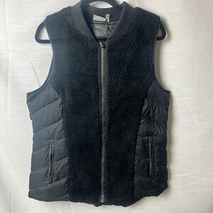Athleta Responsible Down Tundra Vest - Faux Fur Fleece Front - Women’s L